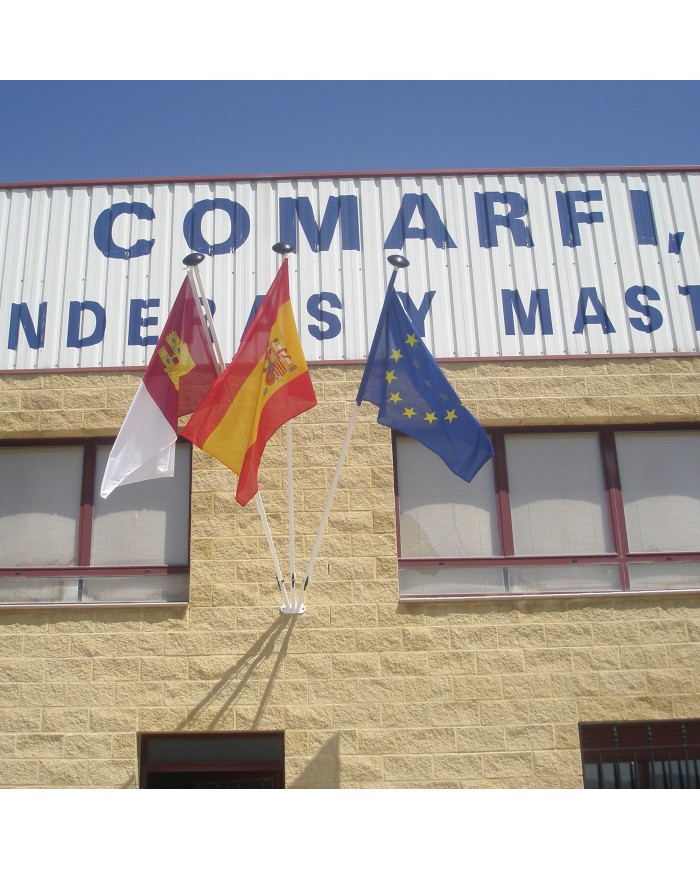 Detalle mástiles para pared